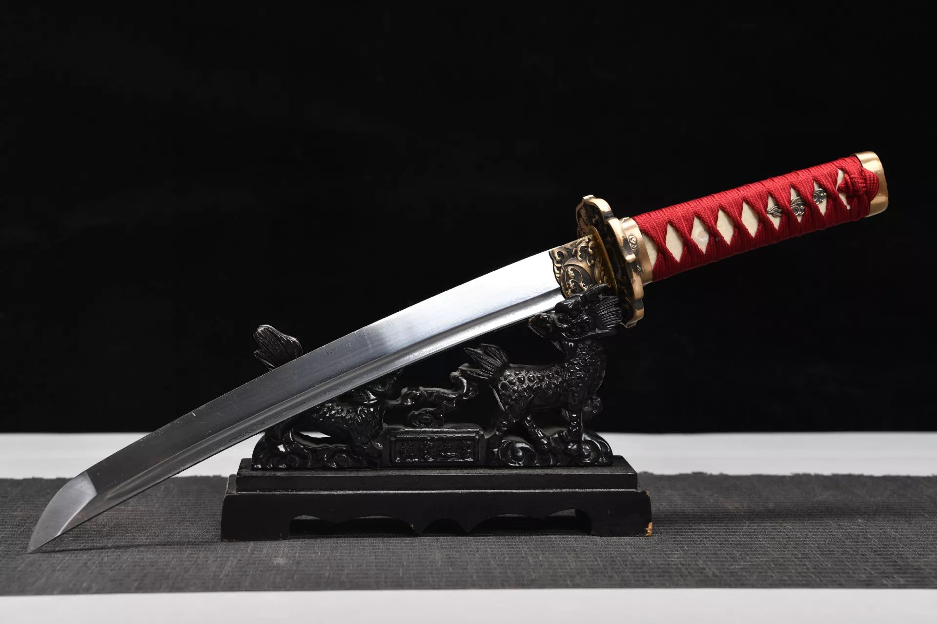 The new handcrafted short 12-inch high-performance tempered steel black samurai sword - Shadow Ninja Katana