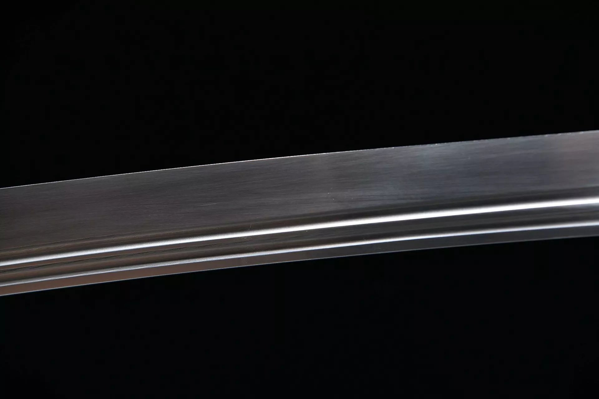 26-inch High Manganese Steel Double-Grooved Katana - Oni Samurai Uchika