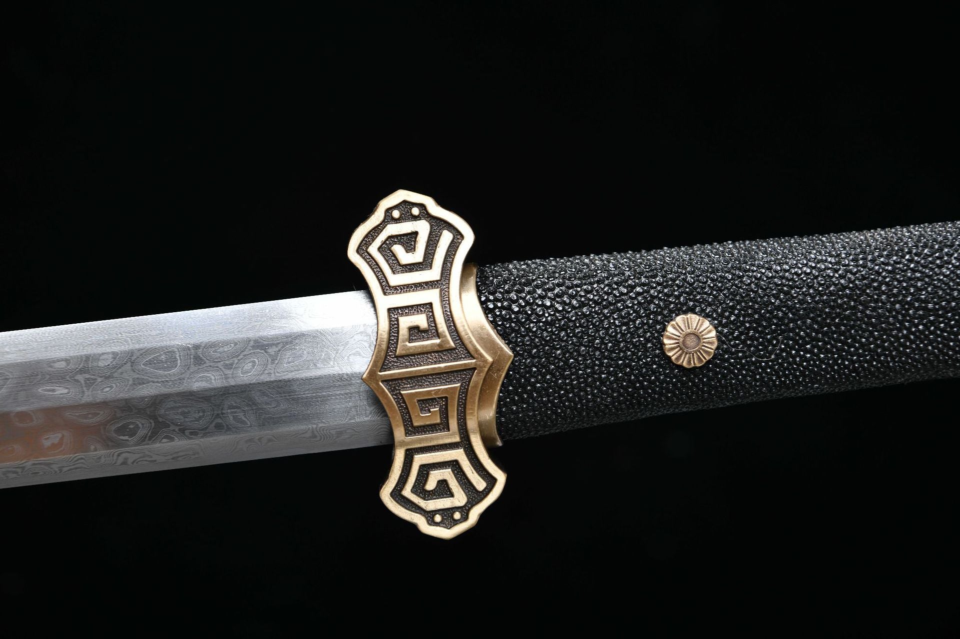 1360 New Handmade Long 28-inch Patterned Steel Clip Steel Tang Sword--Returned Tang Sword (Fishskin Hilt)