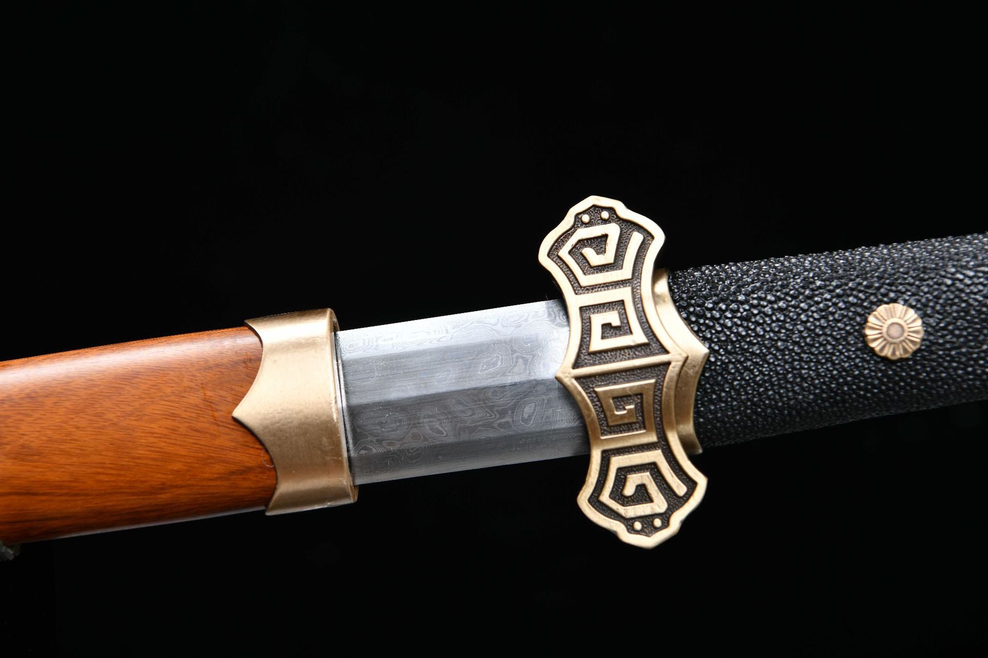 1360 New Handmade Long 28-inch Patterned Steel Clip Steel Tang Sword--Returned Tang Sword (Fishskin Hilt)