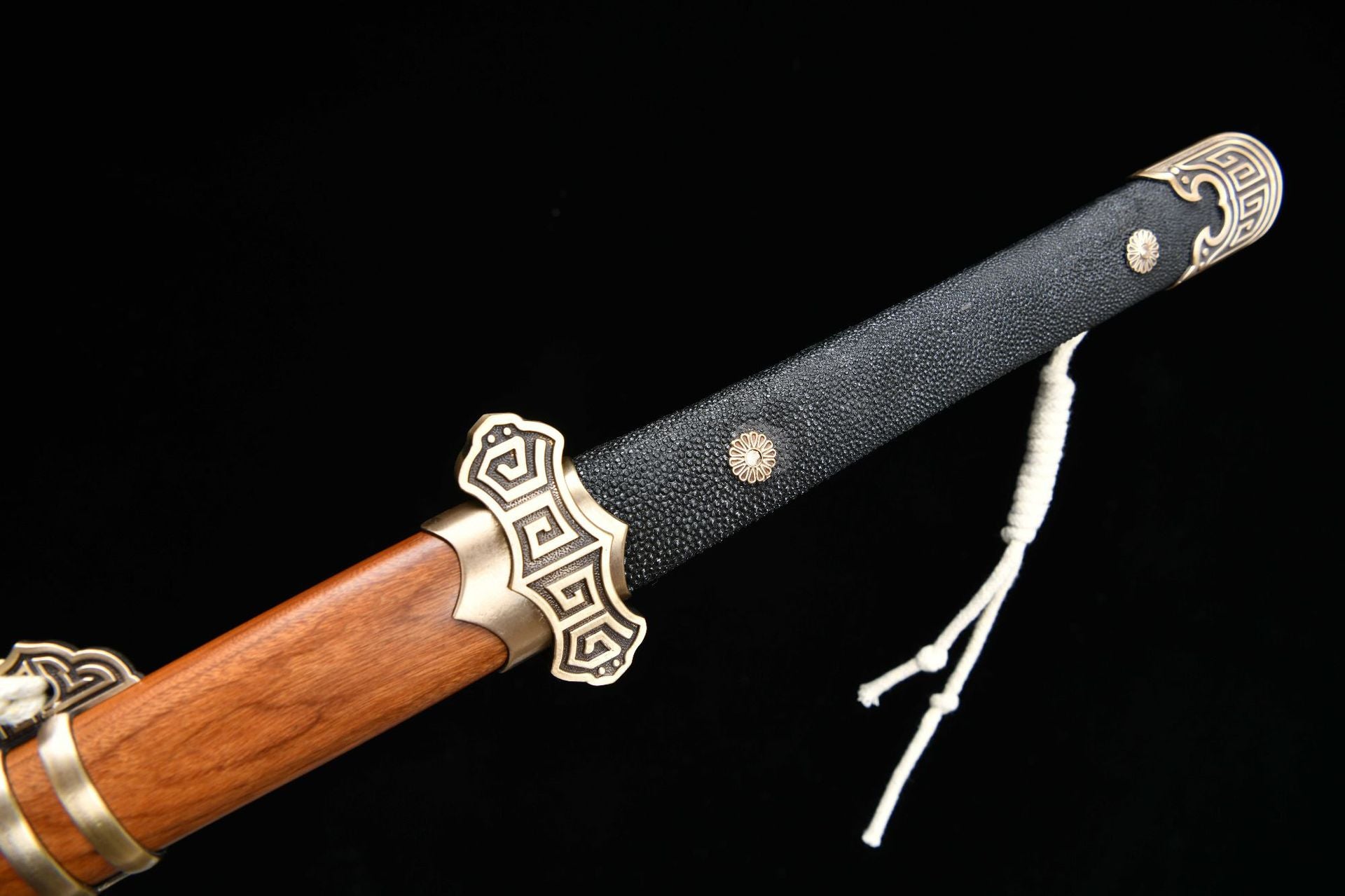 1360 New Handmade Long 28-inch Patterned Steel Clip Steel Tang Sword--Returned Tang Sword (Fishskin Hilt)