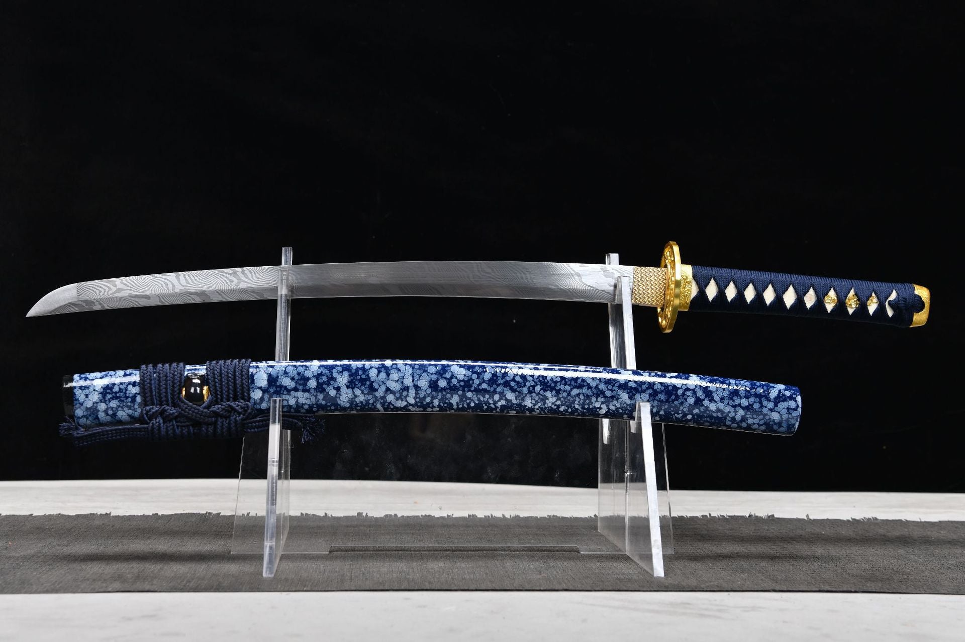 900 New Handmade Medium Pure Copper Gold-Plated 20-inch Dama Samurai Sword - Cherry Blossom Rib Differences