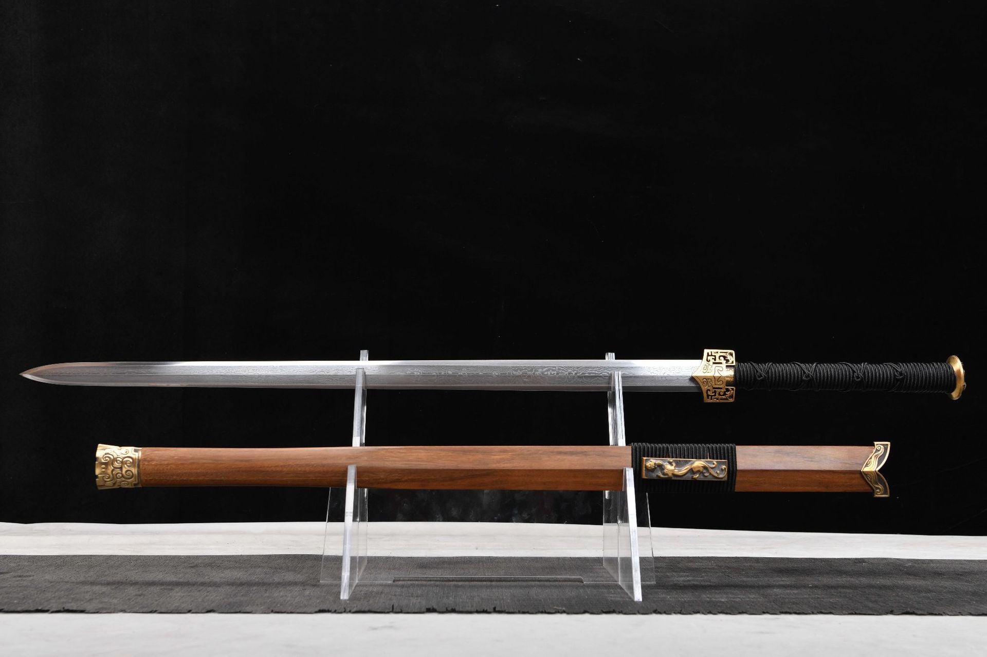 1060 New Handmade Long 28-inch Pure Copper Mounted Hundred Refined Steel Ancient Han Sword - Chi-Dragon Han Sword (Golden Model)