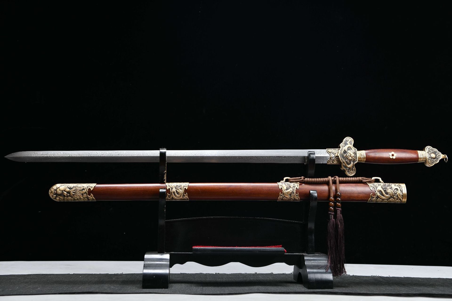 1100 New Handmade Long 28-inch Patterned Steel Qing Sword--Yulong Qing Sword