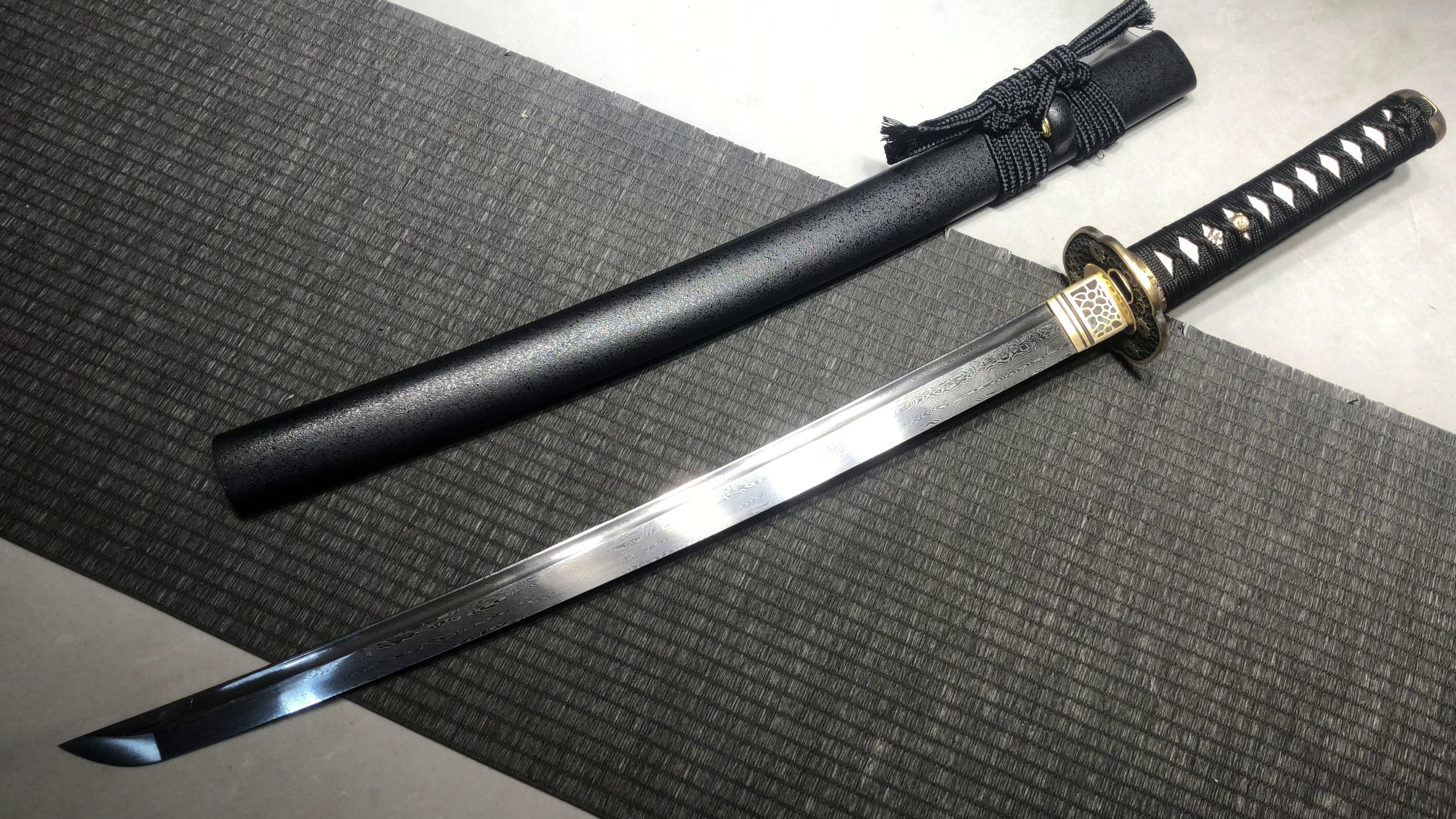 720 New Handmade Medium 20" Copper Mounted Patterned Steel Samurai Sword - Hundred Flowers Rib Differences