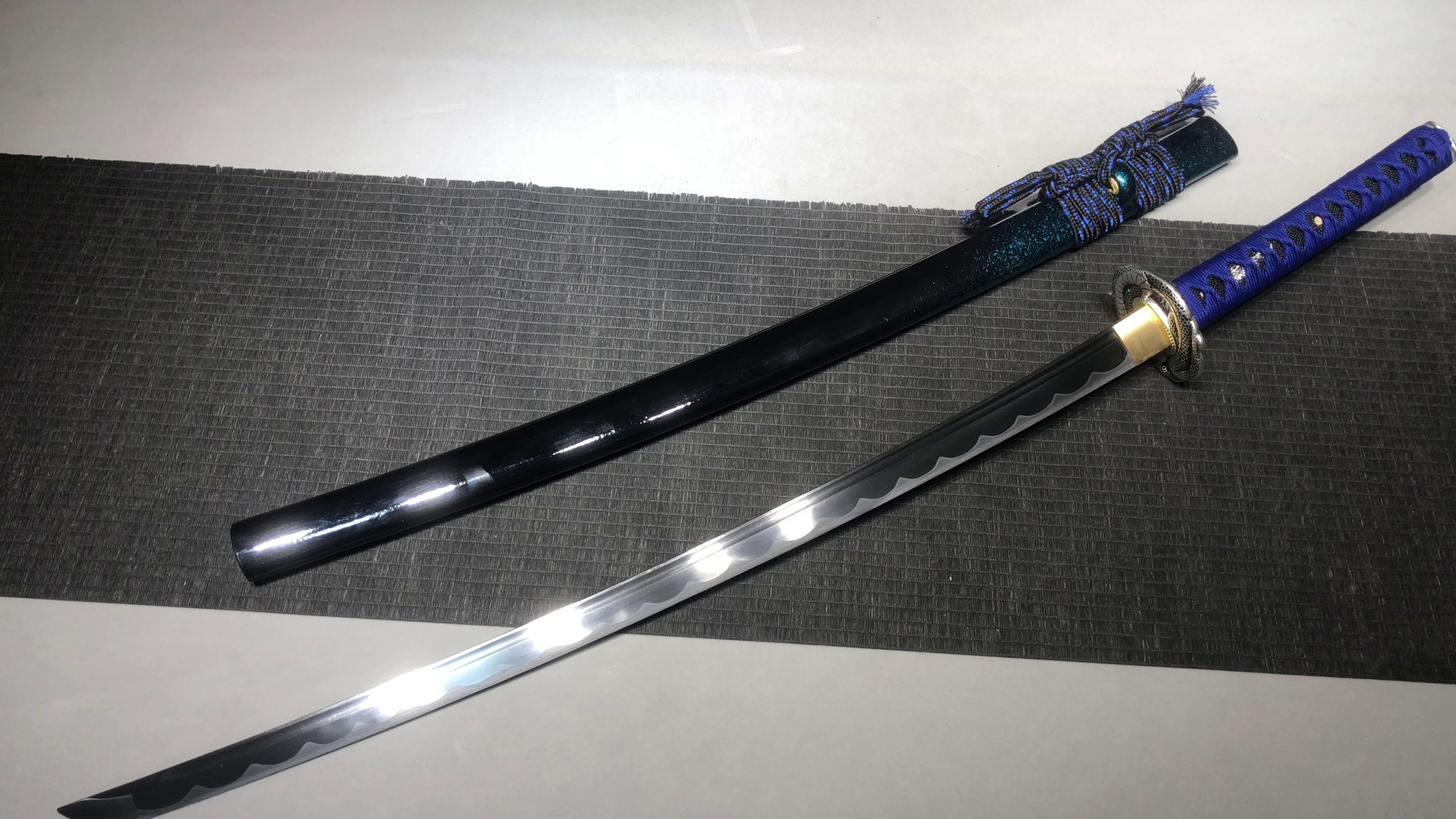 440 New Handmade Long 26 Medium Carbon Steel Samurai Sword - Python Fighting Sword