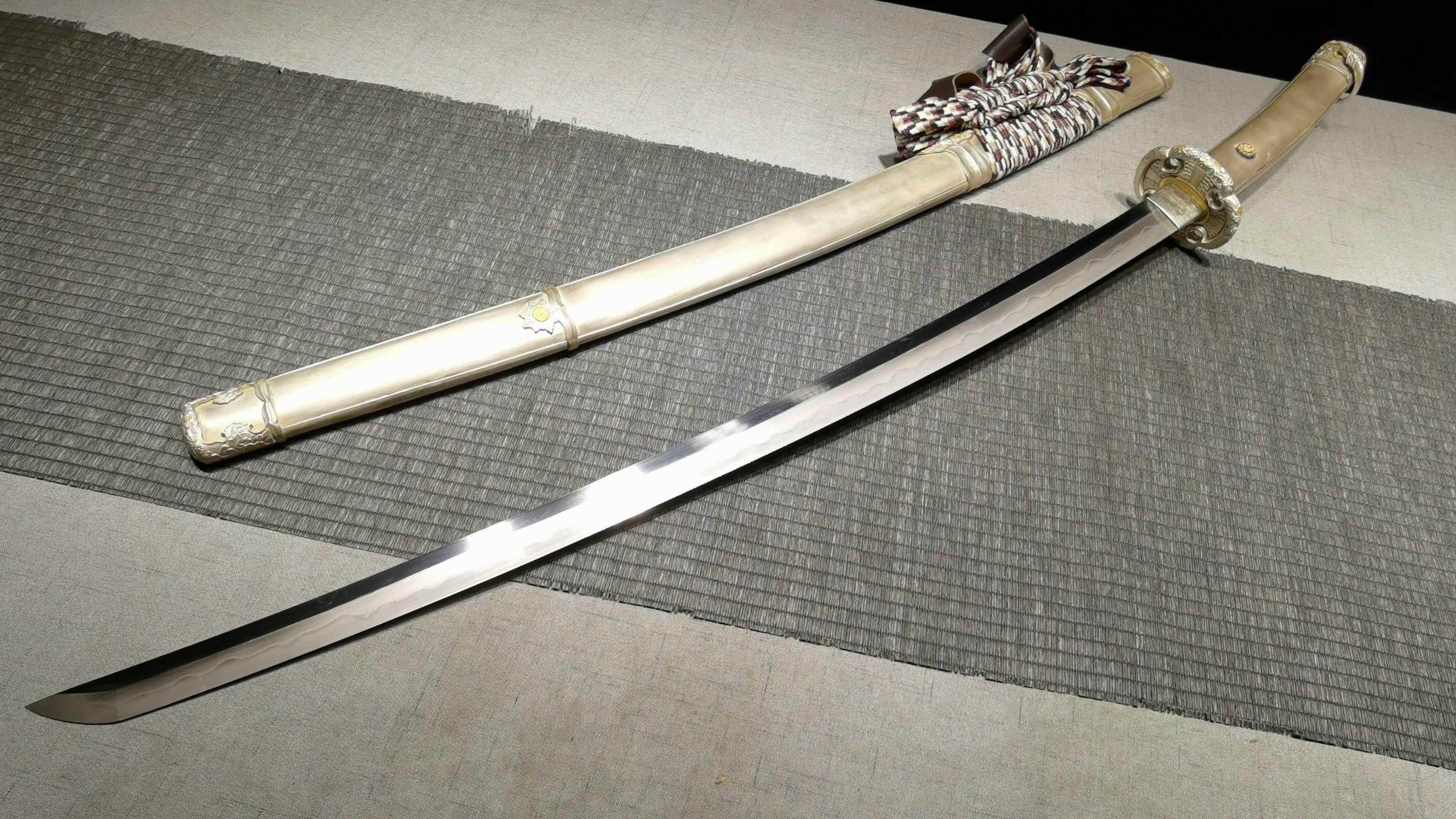 undefined 3980 long 26 inch new all copper silver plated taijutsu - sixteen petals eight heavy table chrysanthemum pattern royal taijutsu