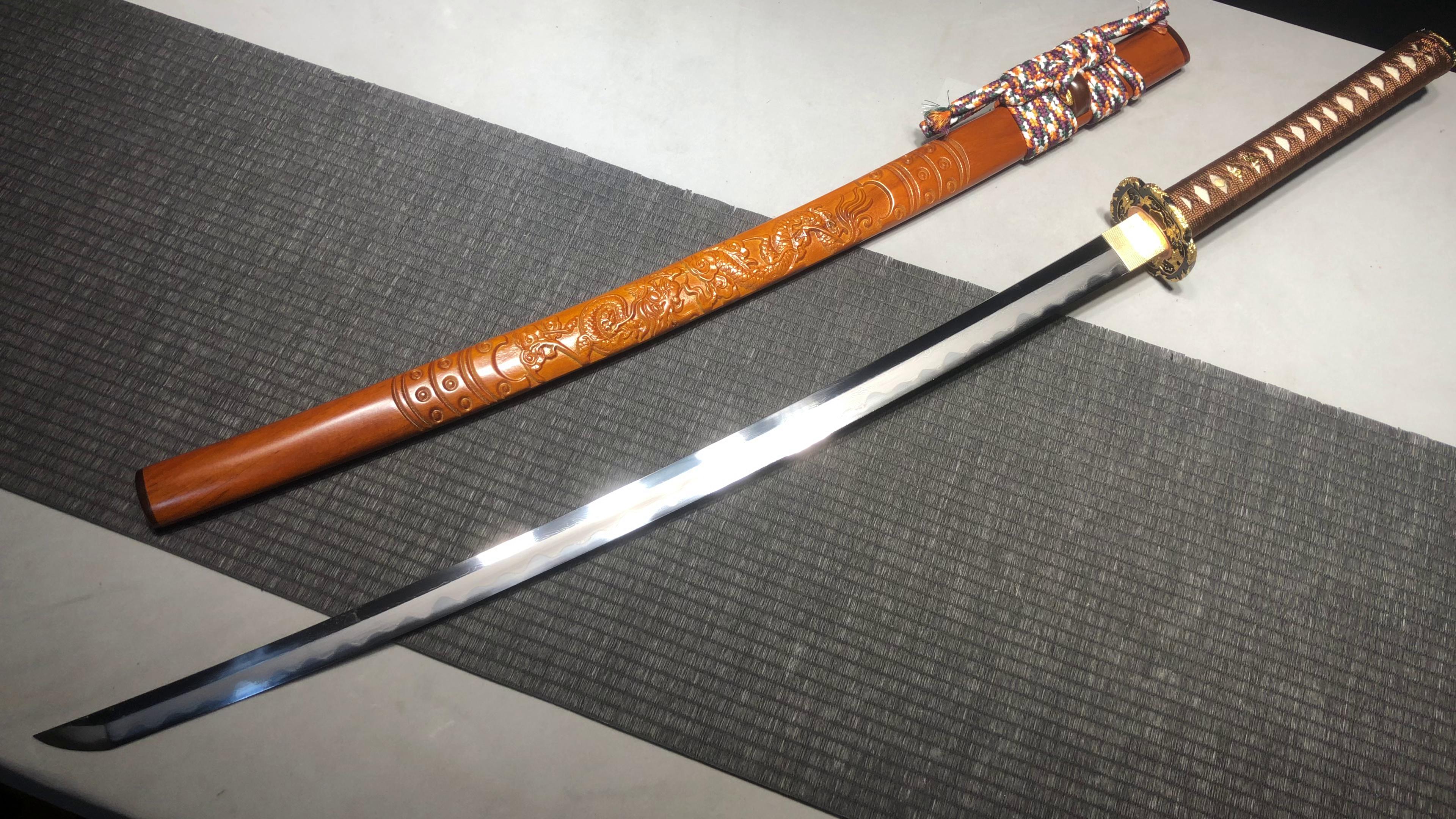 2100 New Specials Long 26 Patterned Steel Burnished Edge Shisouken Samurai Sword - Yellow Dragon Fighting Sword