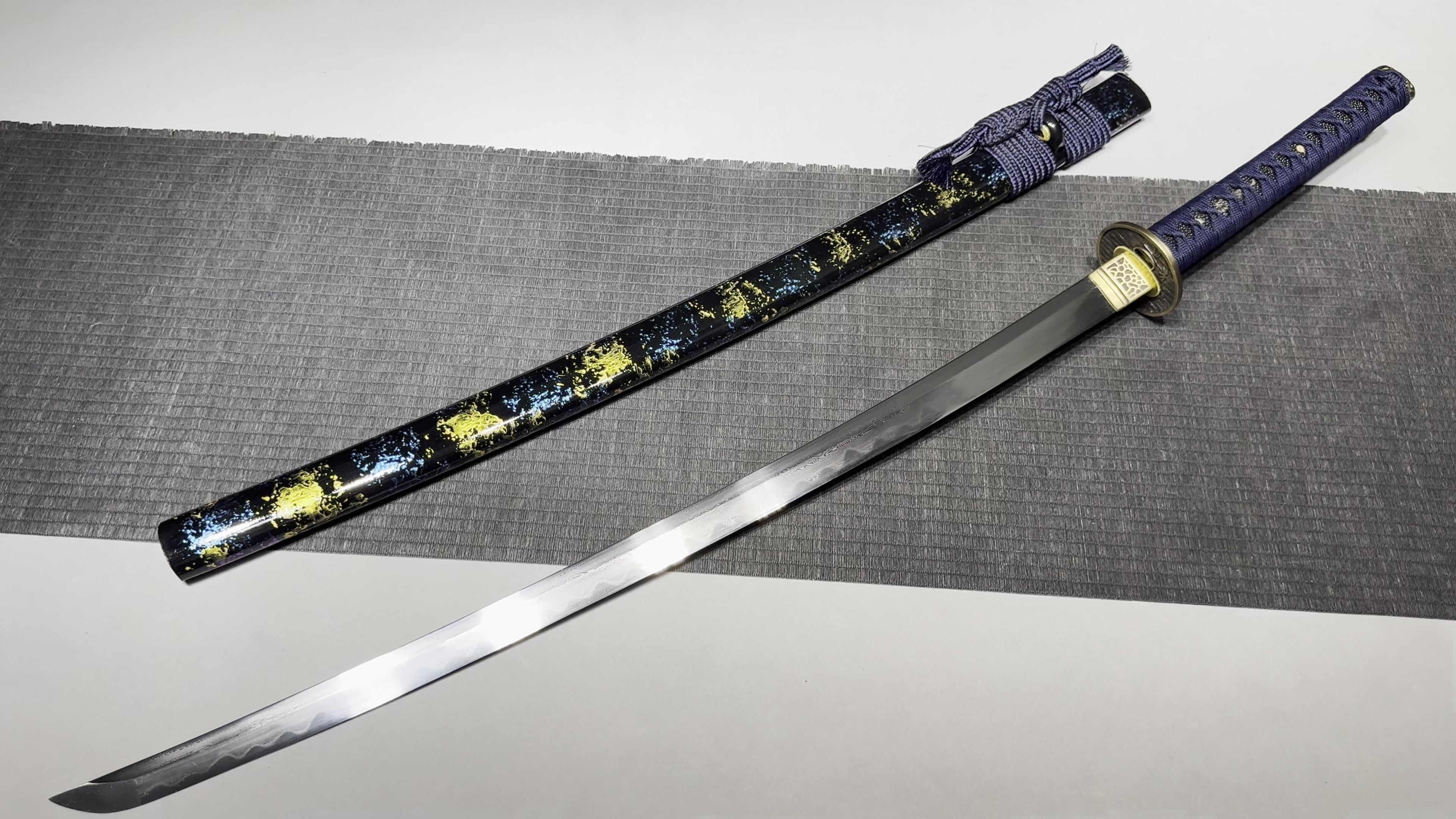 960 New Handmade Long 26-inch Patterned Steel Burnt Edge Samurai Sword - Phantom Bamboo Beaters