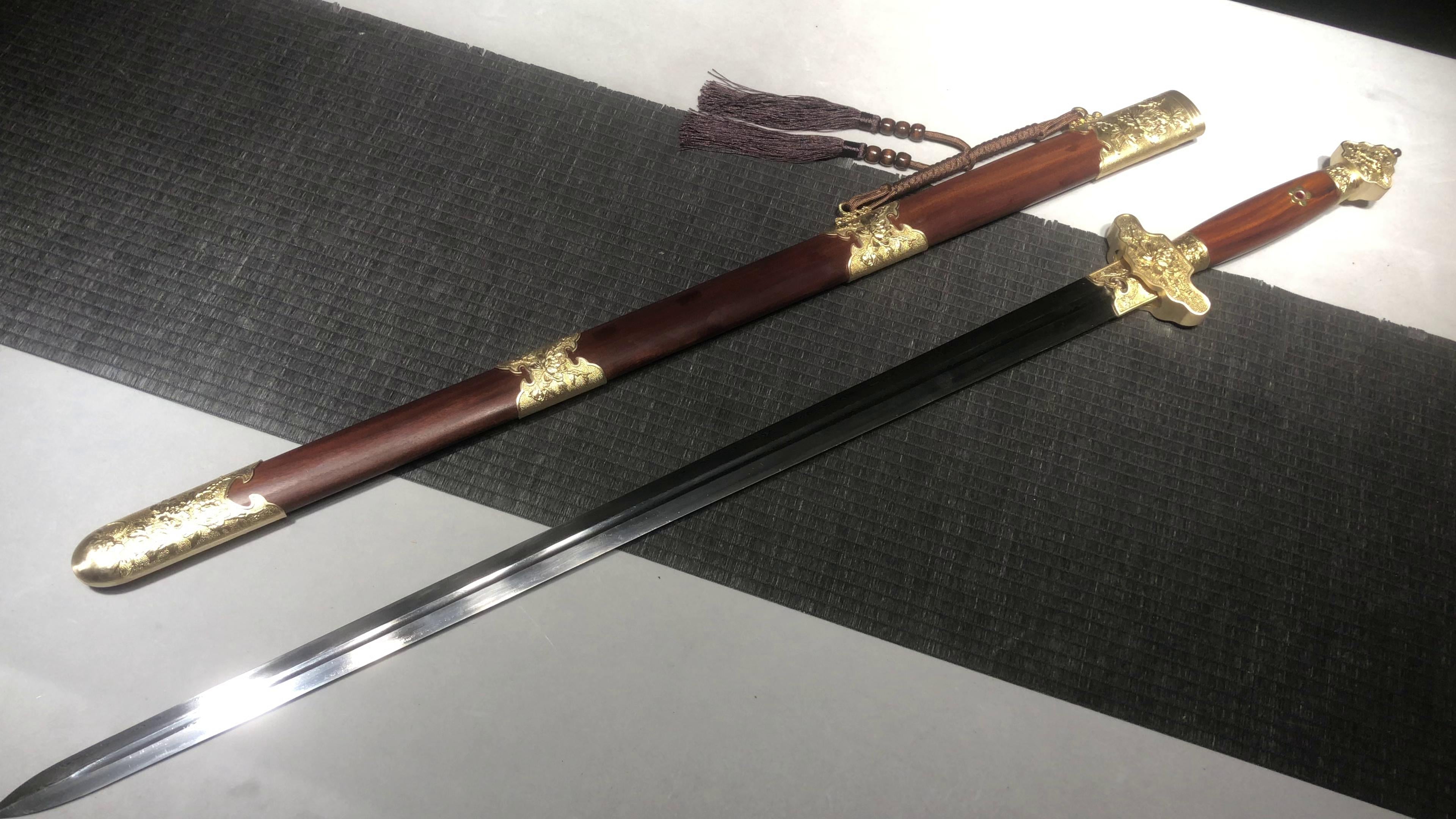 980 New Handmade Long 28-inch Patterned Steel Clear Sword - Peony Sword (Bright Copper Set)