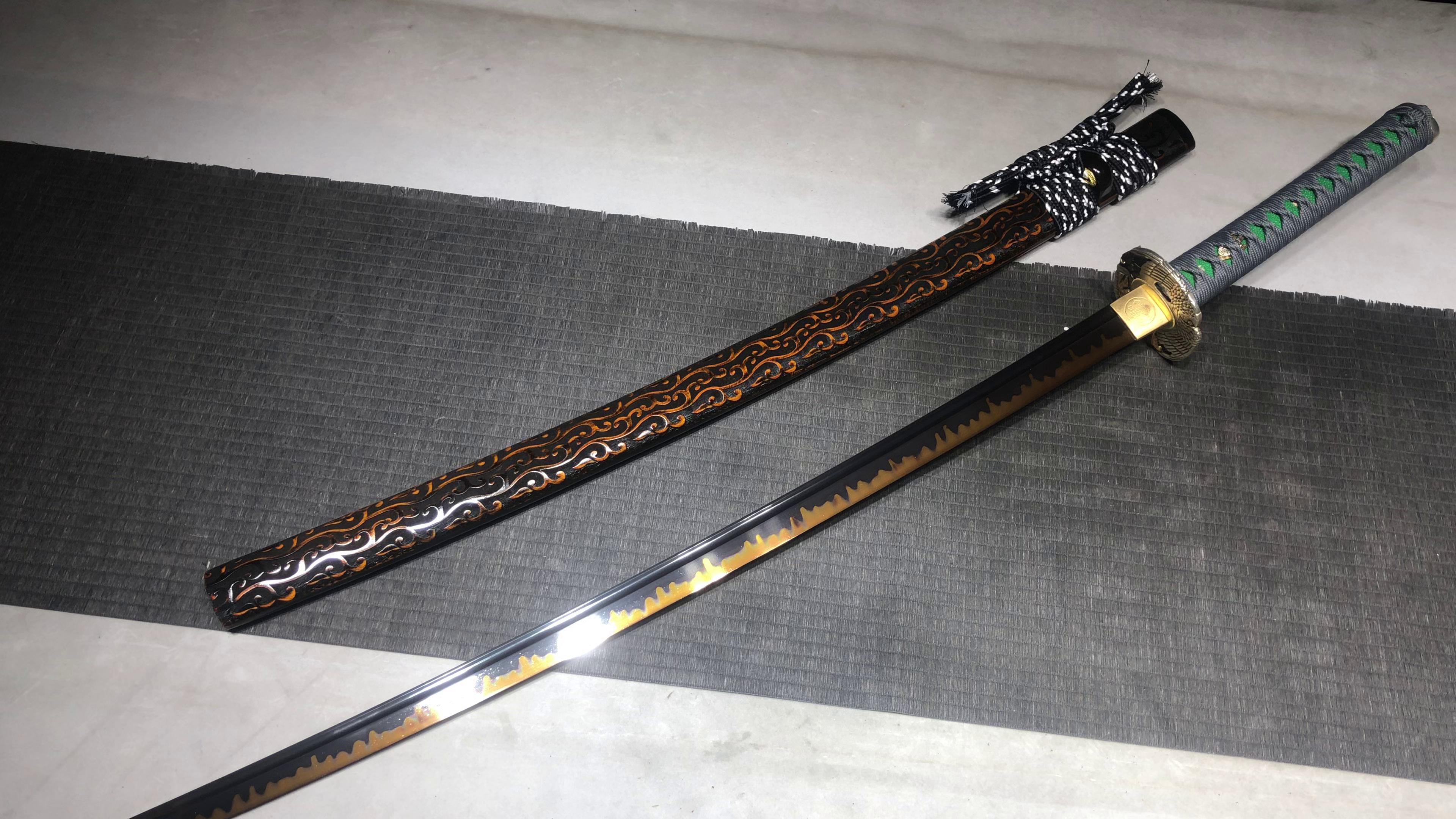 860 New Handmade Long Gilt Silver Mounted 26 inch T10 Burnt Edge Hair Black Samurai Sword - White Headed Eagle Fighting Sword