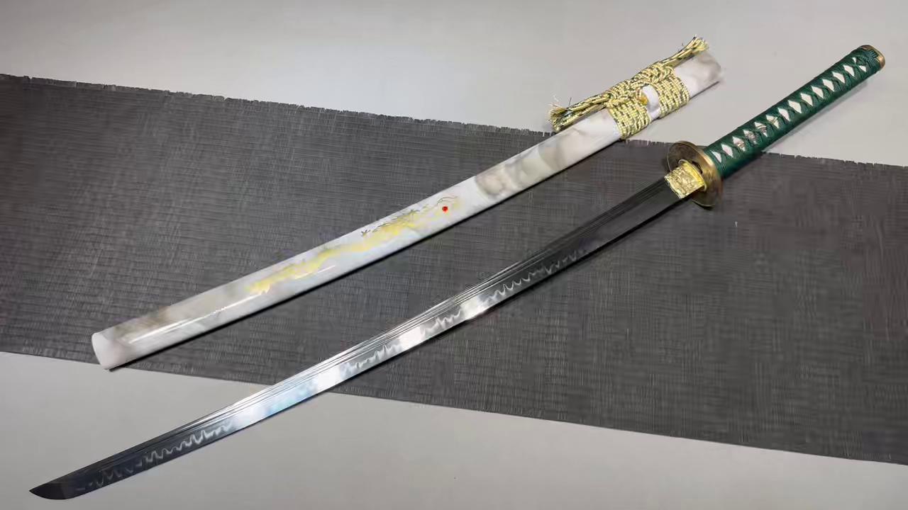 860 New Handmade Long Pure Copper Mounted 26 T10 Burnt Edge Samurai Sword - Garo Dragon Fighting Sword