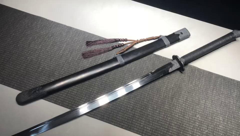 900 New Special Long 26-inch Patterned Steel Clear Knife--Embroidery Spring Knife