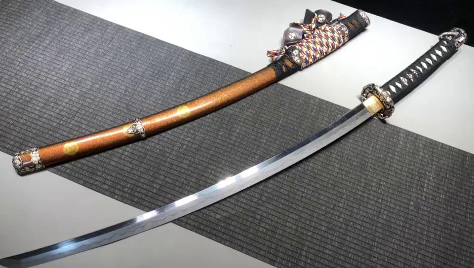 3980 Long 26-inch Three-Piece Handmade Sword - Oda Nobunaga