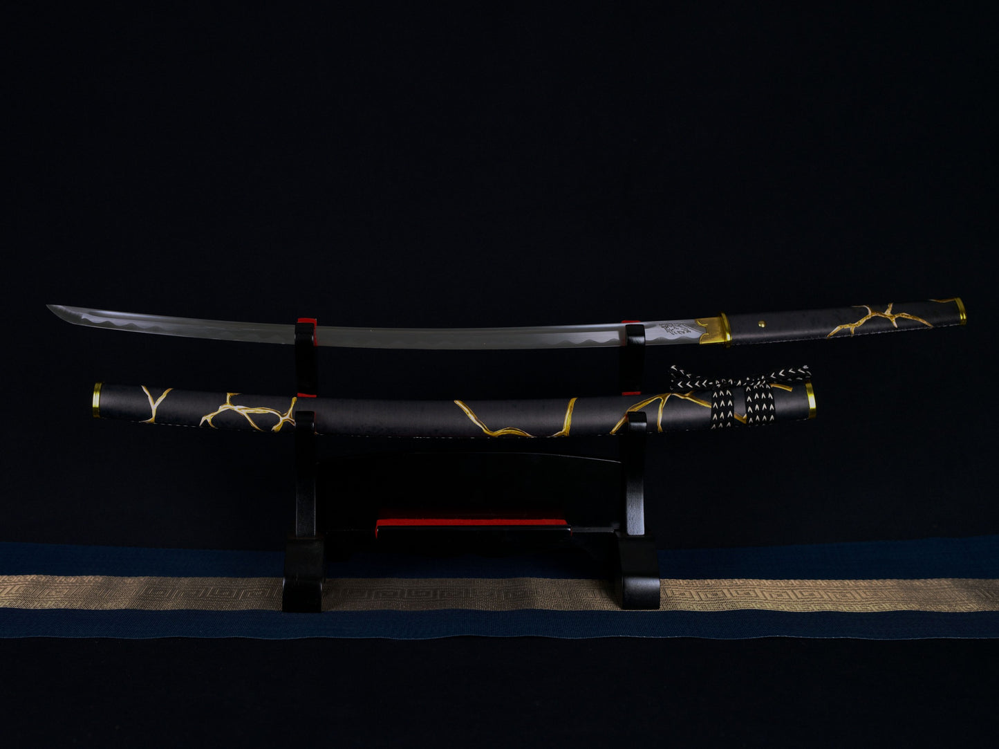 Ghost of Yōtei—Night gilding (Carbon Steel Version)